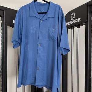 Used Tommy Bahama Blue Floral-Print Short Sleeve Camp Shirt